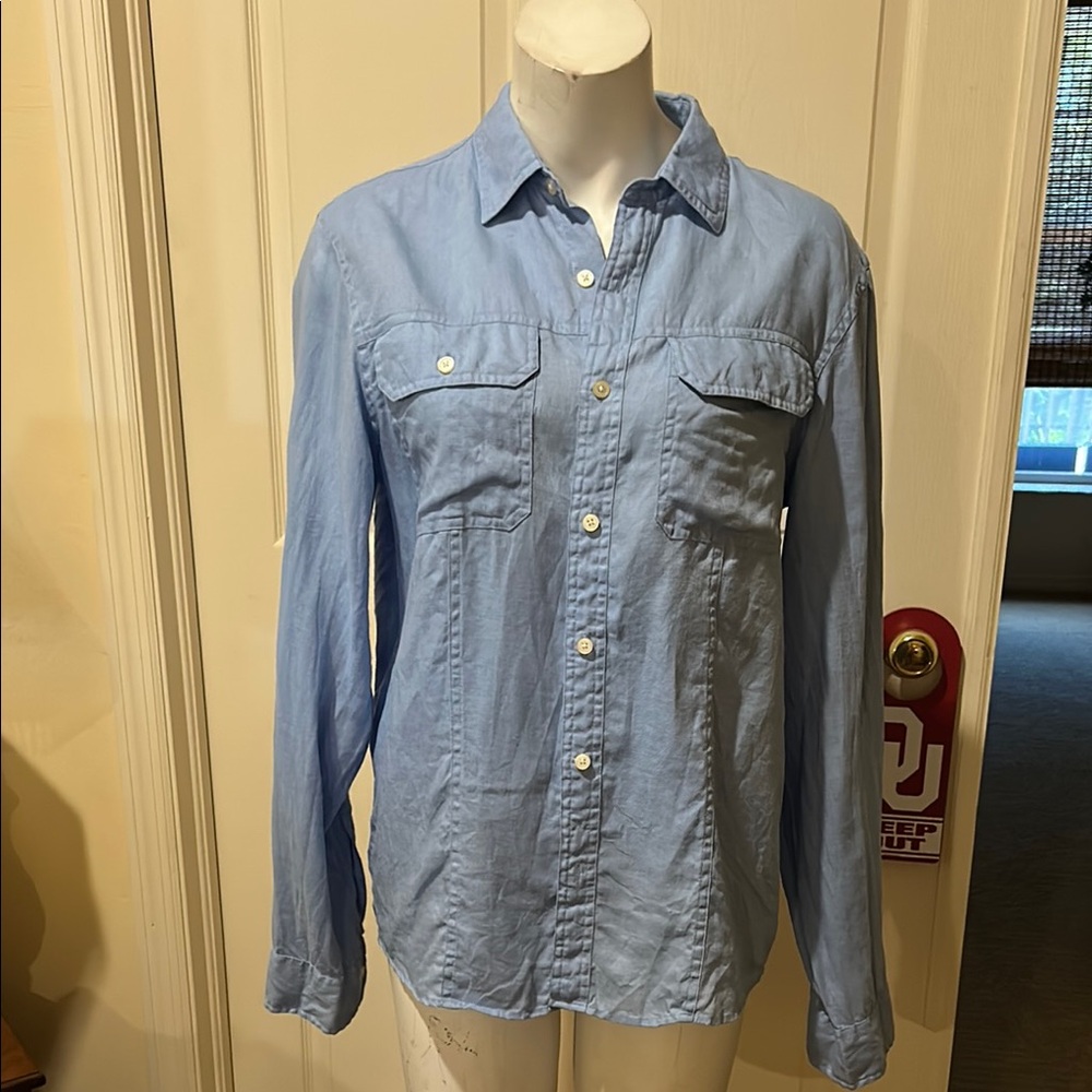 Michael Kors Light Blue Button Down Linen Shirt. Small. Pre owned. Spot
